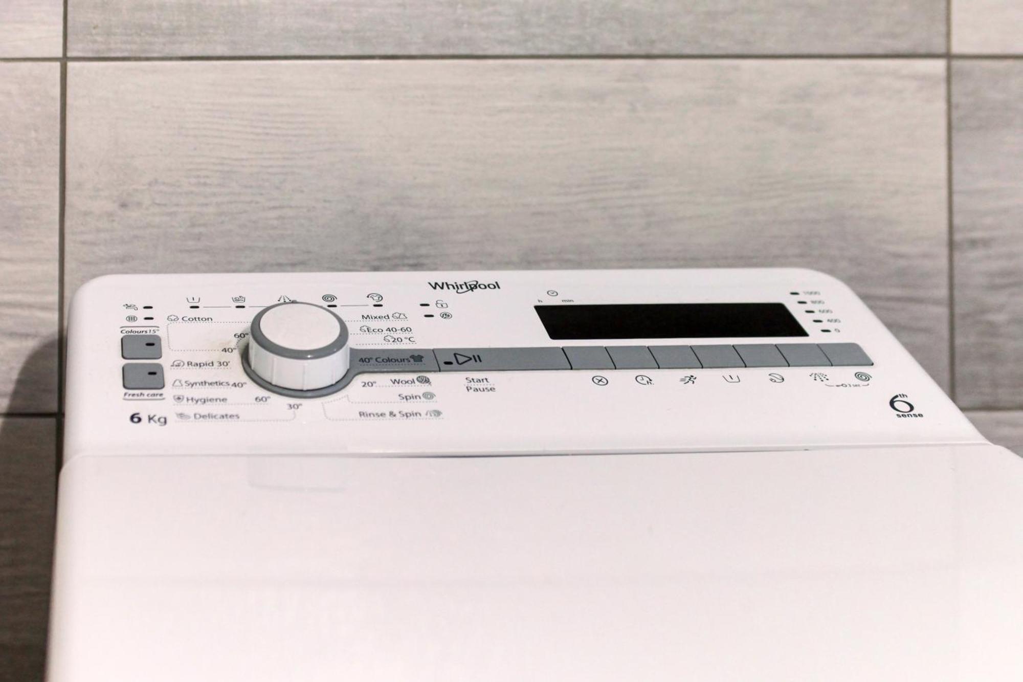 Loft Condo Next To Metro Station. Amazing View! 아테네 외부 사진
